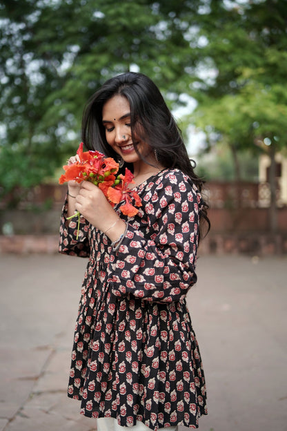 Saayra - Small Flowers Short Kurti - Vastronomy - Short Kurti