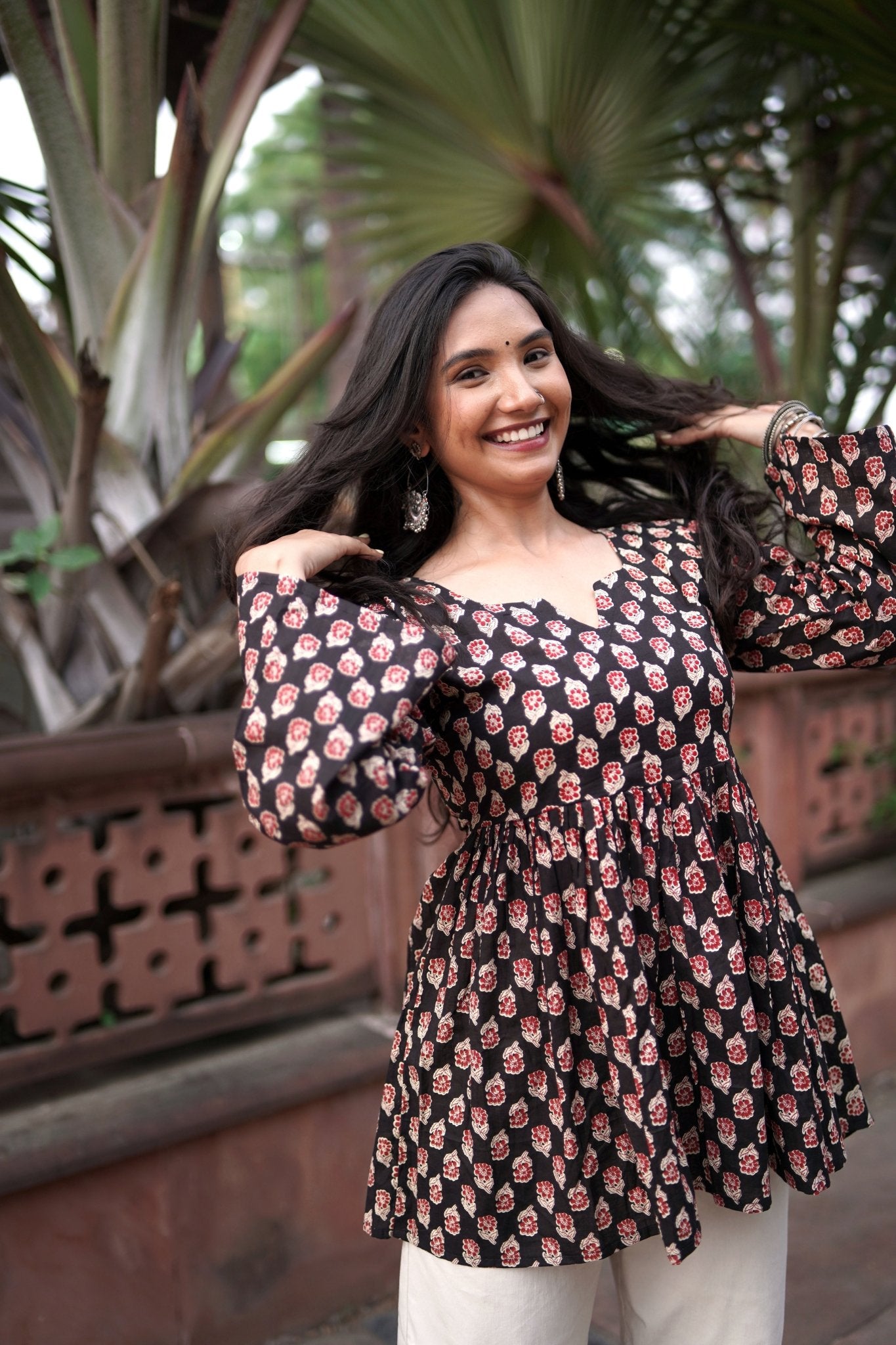 Saayra - Small Flowers Short Kurti - Vastronomy - Short Kurti